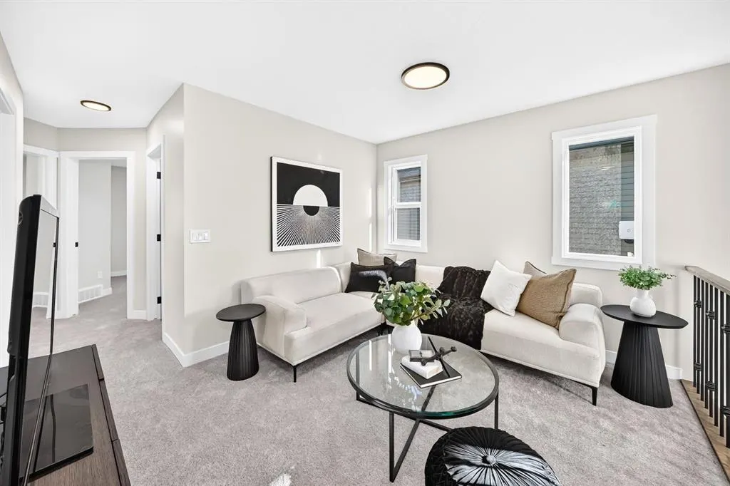 31 Fireside Common W