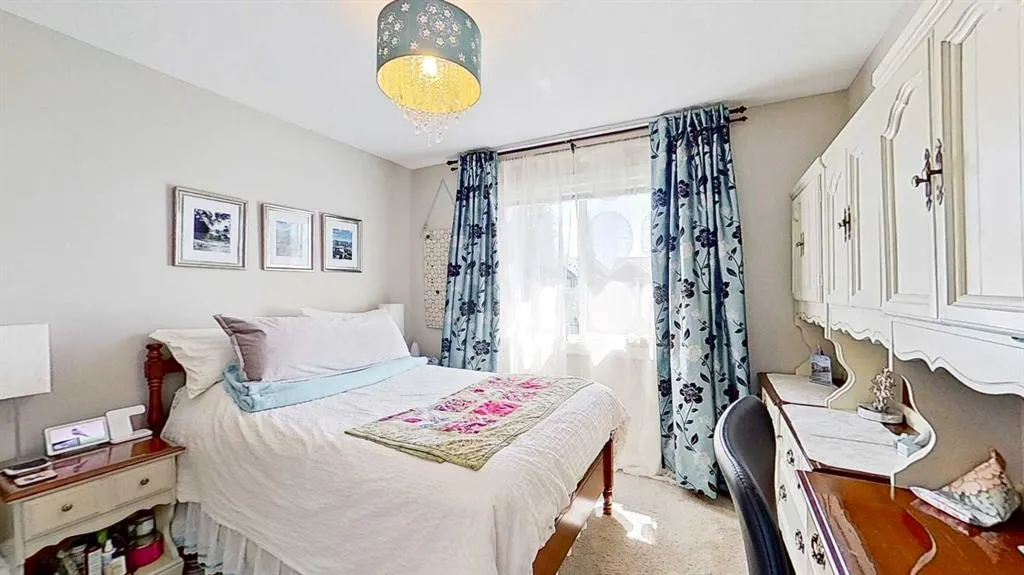 31 Ravenslea Crescent SE