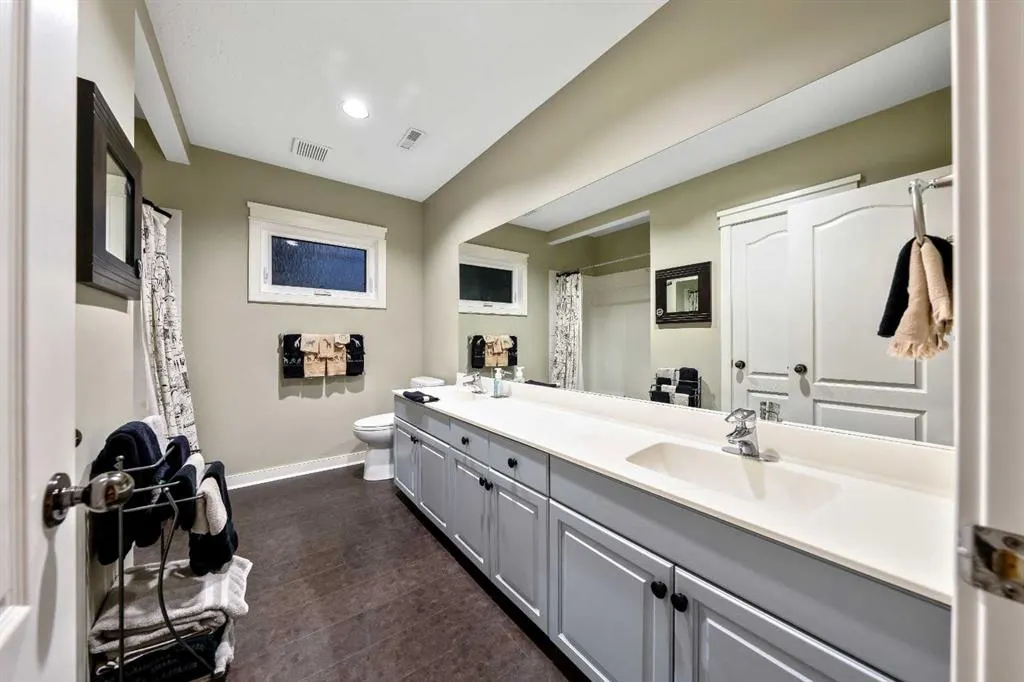 12 Patina Hill SW