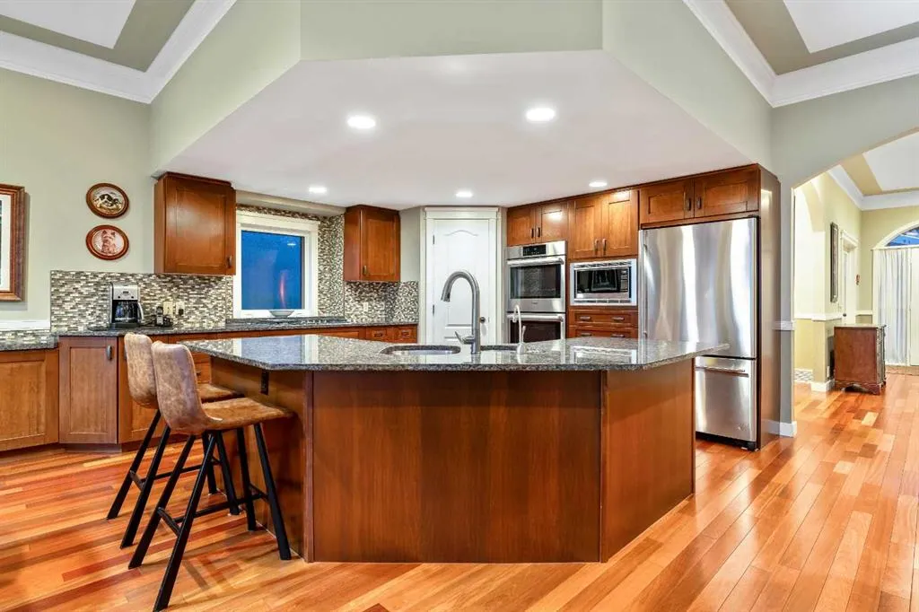 12 Patina Hill SW