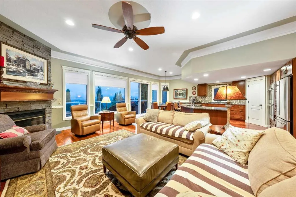 12 Patina Hill SW