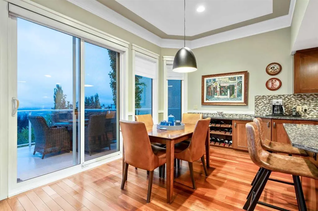 12 Patina Hill SW
