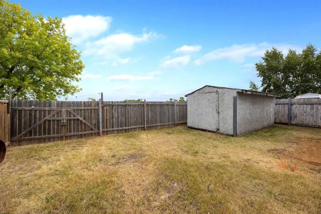252 Gregoire Crescent