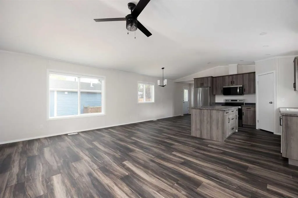 252 Gregoire Crescent
