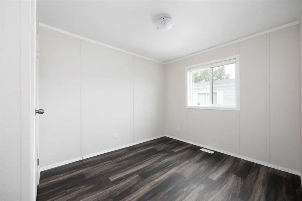 252 Gregoire Crescent
