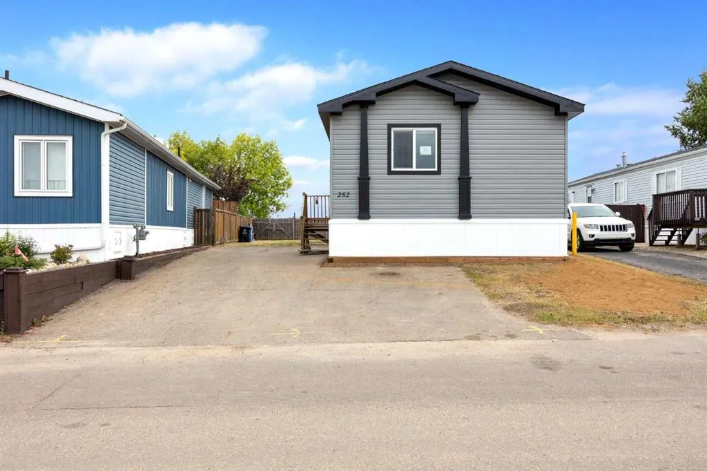 252 Gregoire Crescent