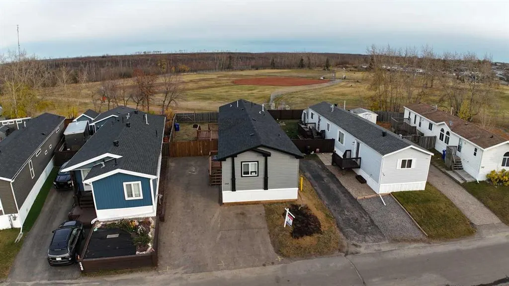 252 Gregoire Crescent