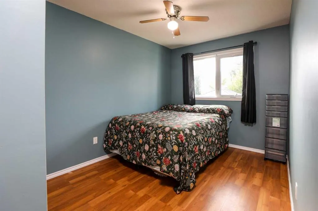 115 Mt. Crandell Cres W
