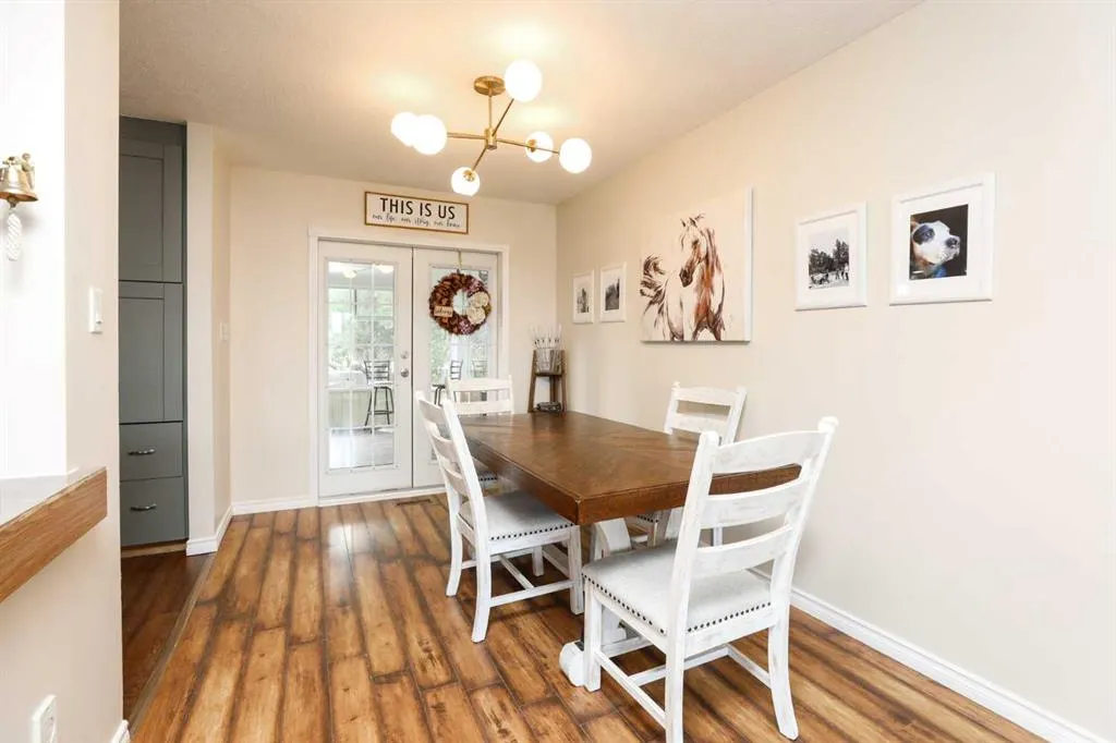 115 Mt. Crandell Cres W