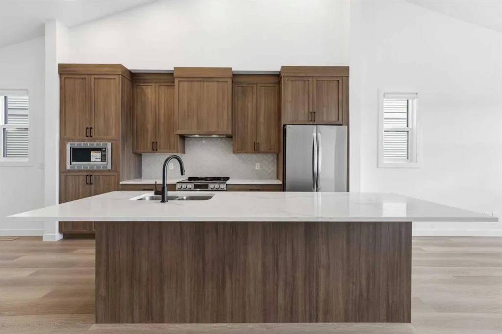 15 Coopersfield Link SW #1600