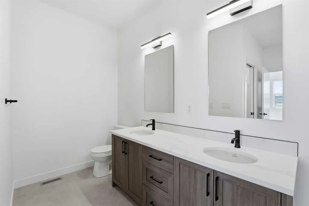 15 Coopersfield Link SW #1600