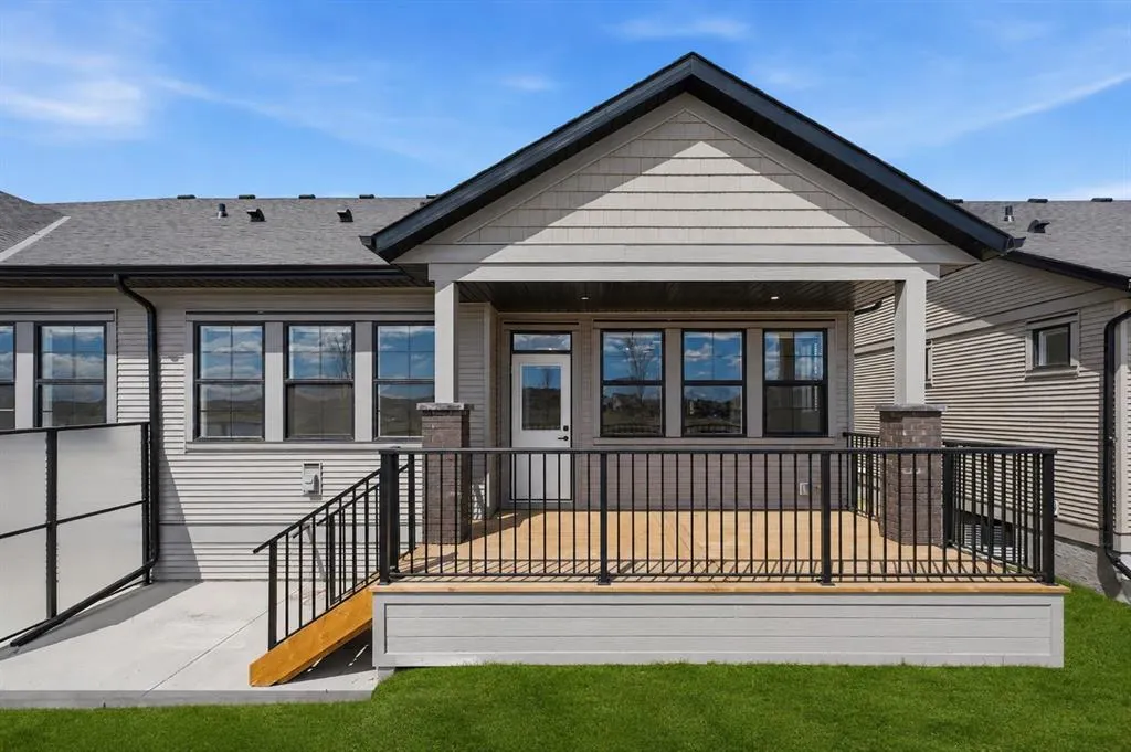 15 Coopersfield Link SW #1600