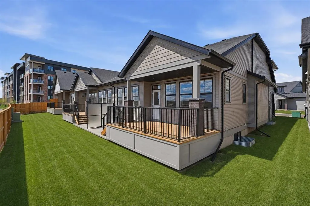 15 Coopersfield Link SW #1600