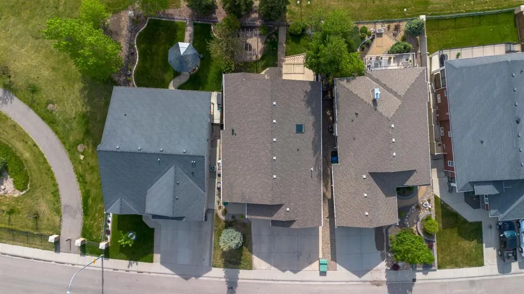 525 Edinburgh Road W