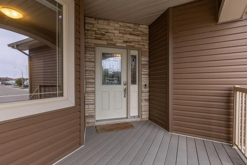 525 Edinburgh Road W