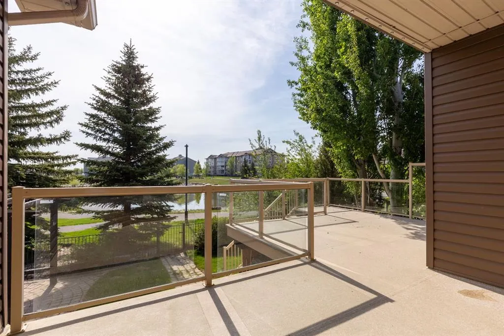 525 Edinburgh Road W