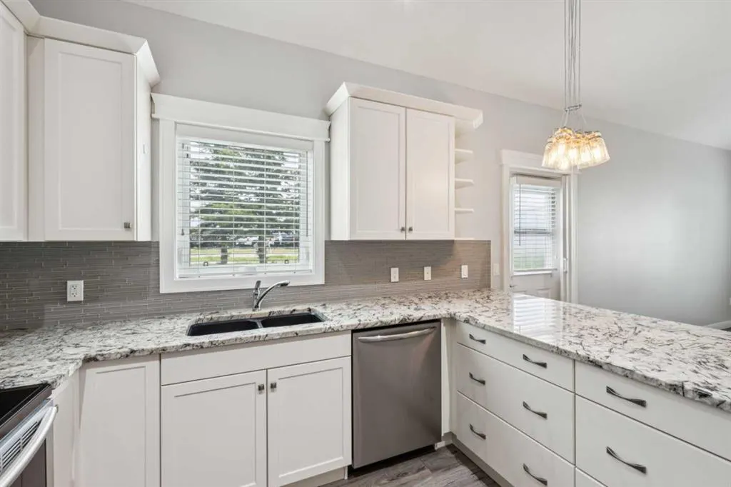 20 River Heights View #2
