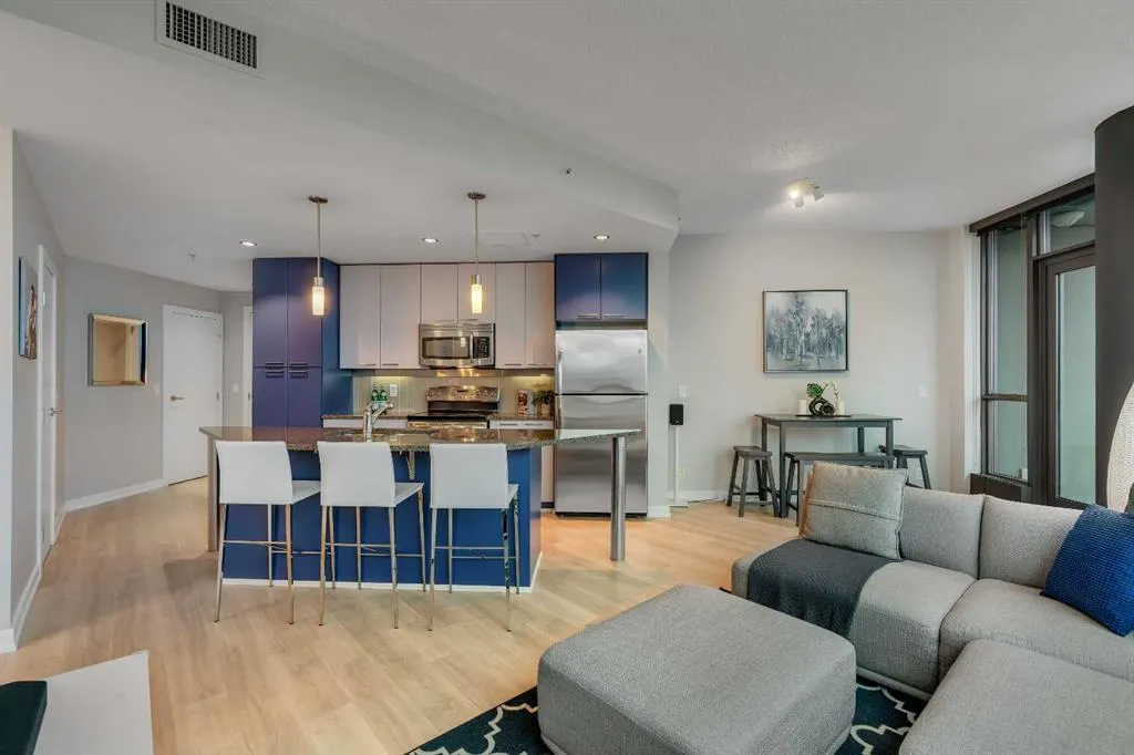220 12 Avenue SE #2001