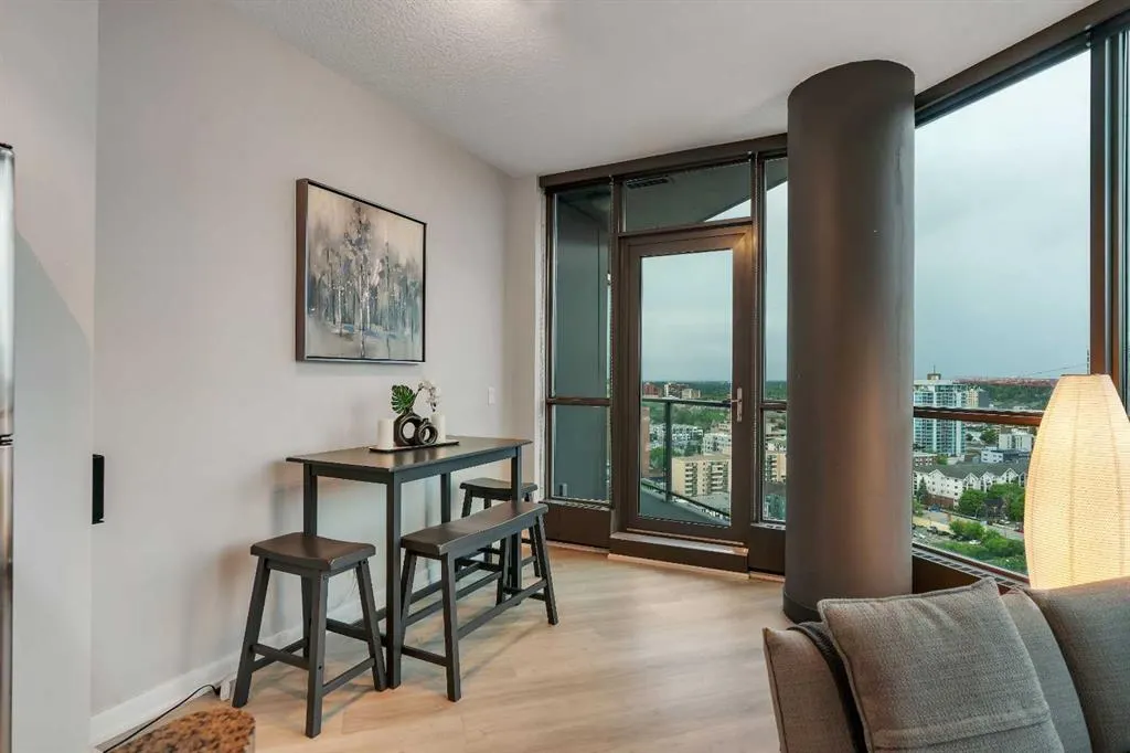 220 12 Avenue SE #2001
