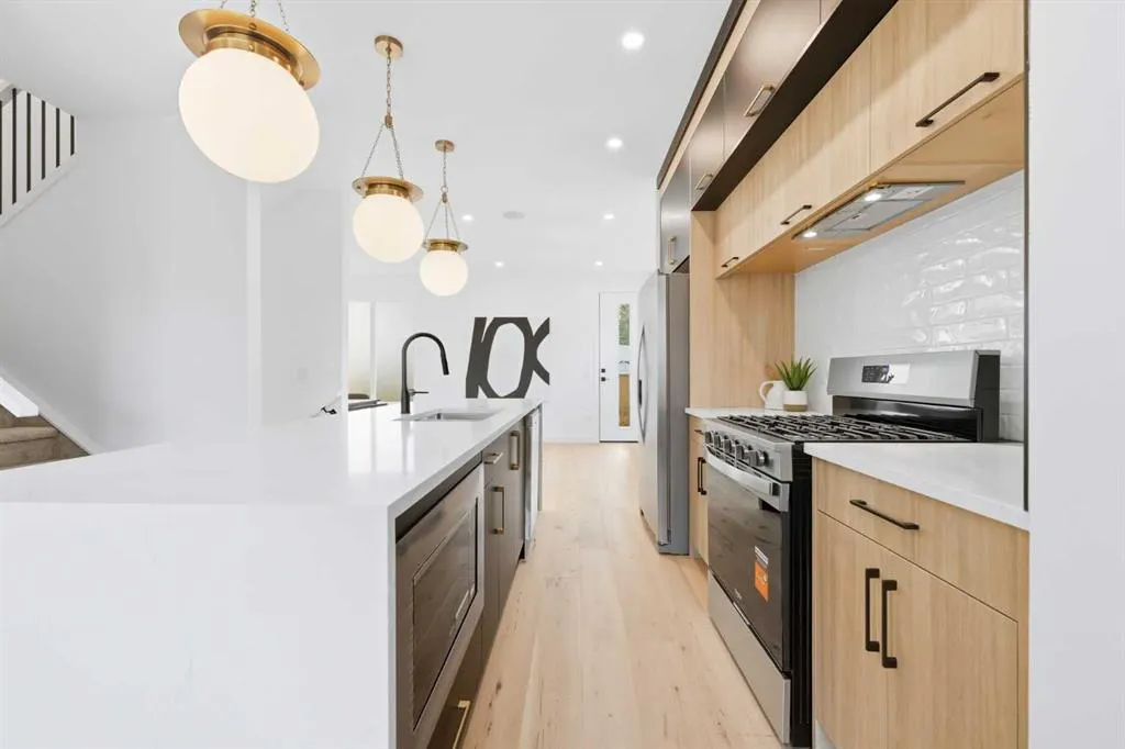 2701 28 Avenue SW #3
