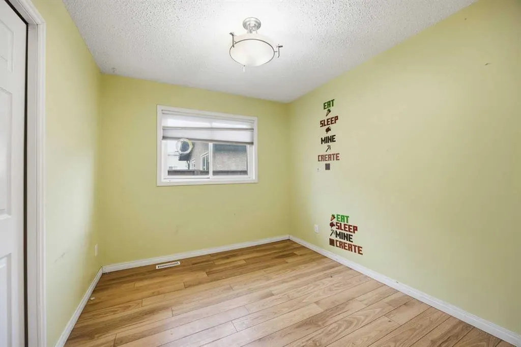 258 Kennedy Crescent