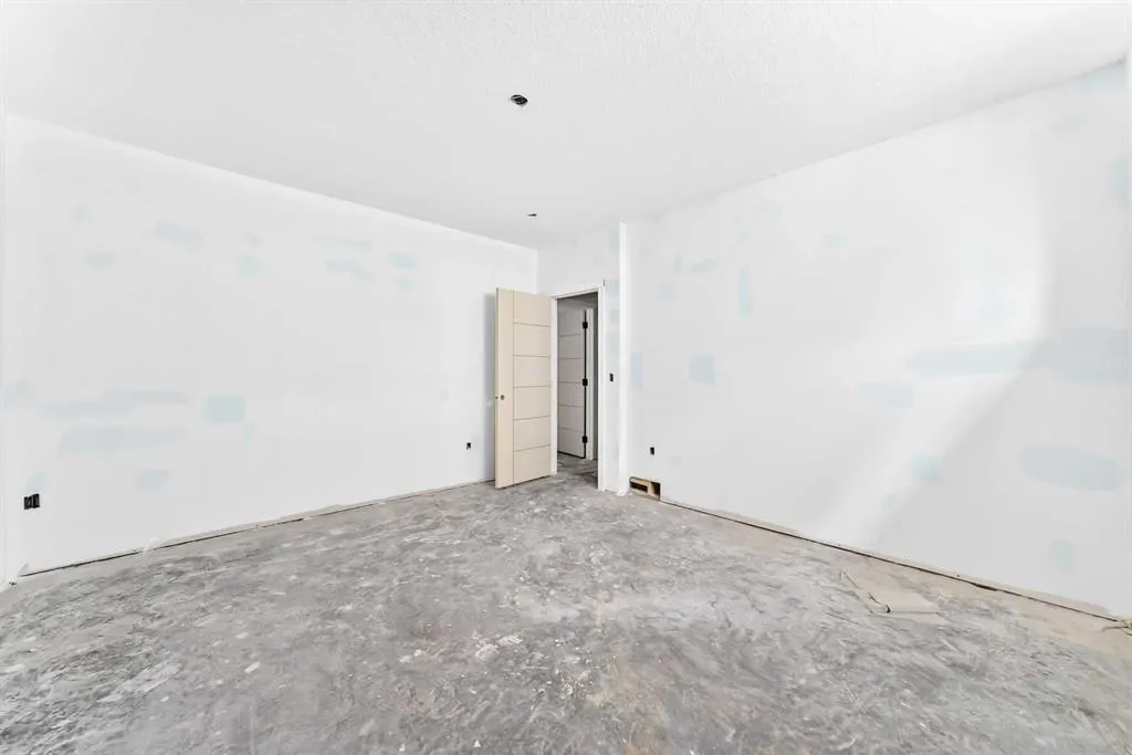 564 Livingston Way