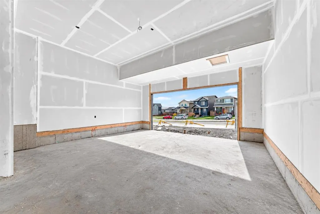 564 Livingston Way