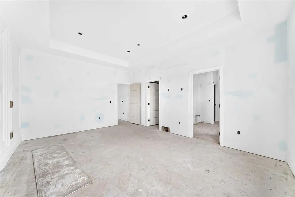 564 Livingston Way