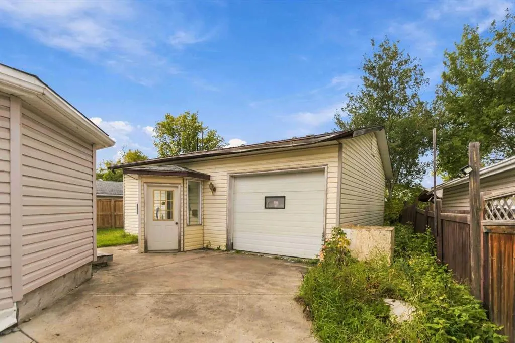 34 Alberta Drive