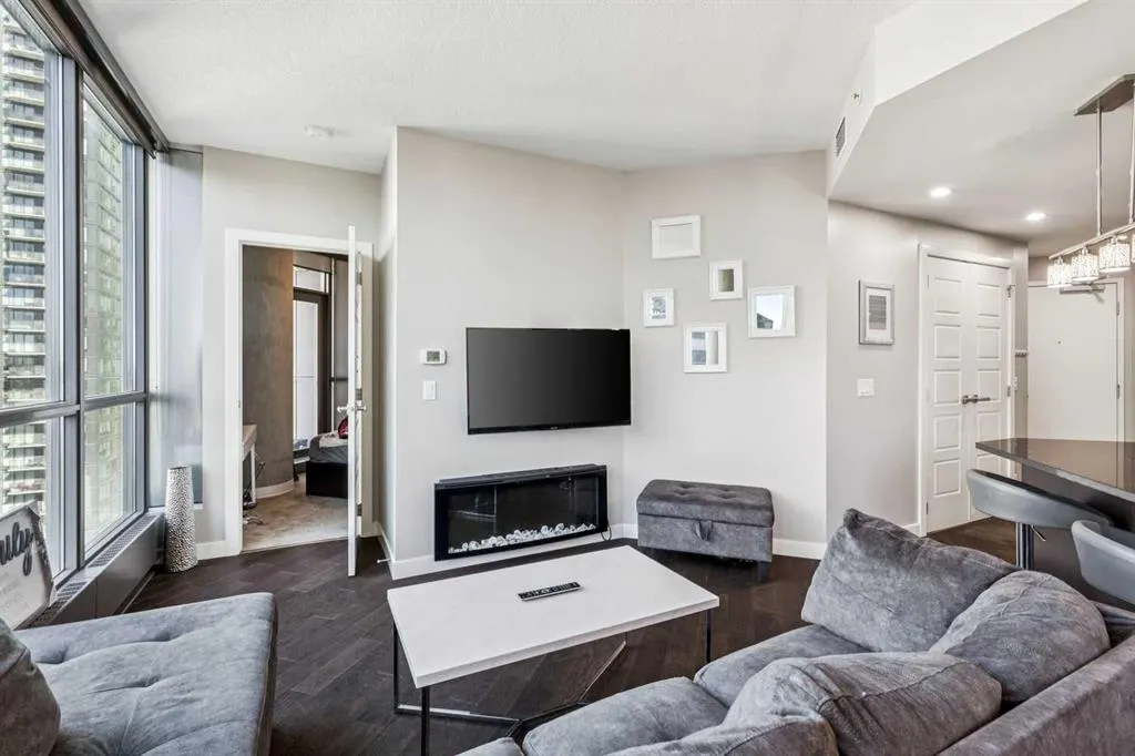 225 11 Avenue SE #1610