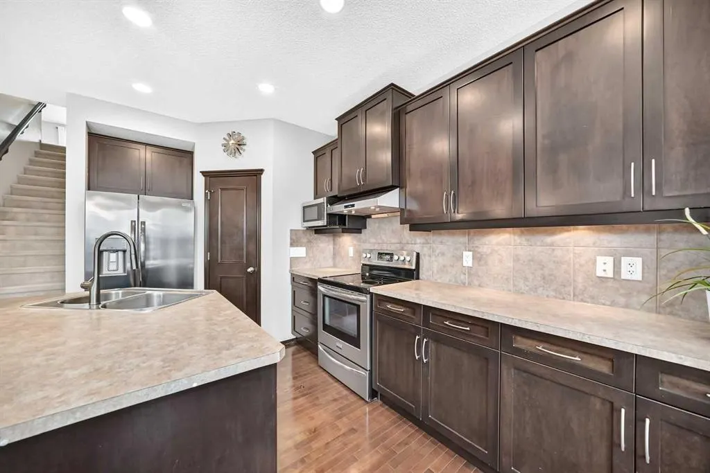 27 Pantego Way NW