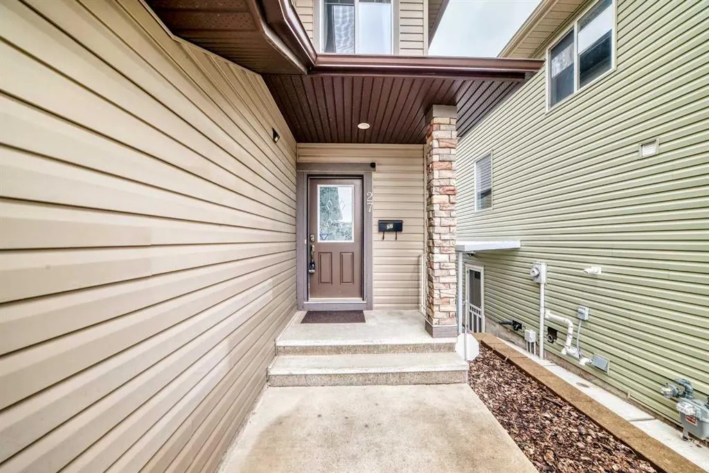 27 Pantego Way NW