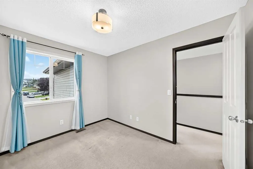27 Pantego Way NW