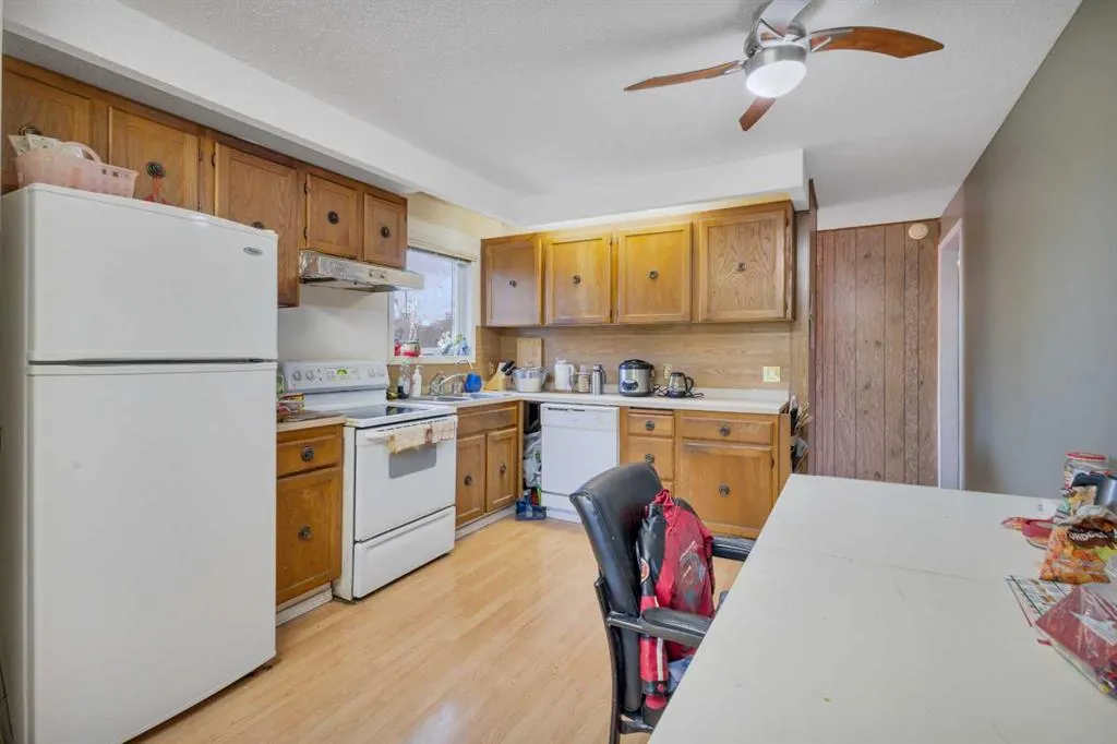 27305 391 Township Road #20