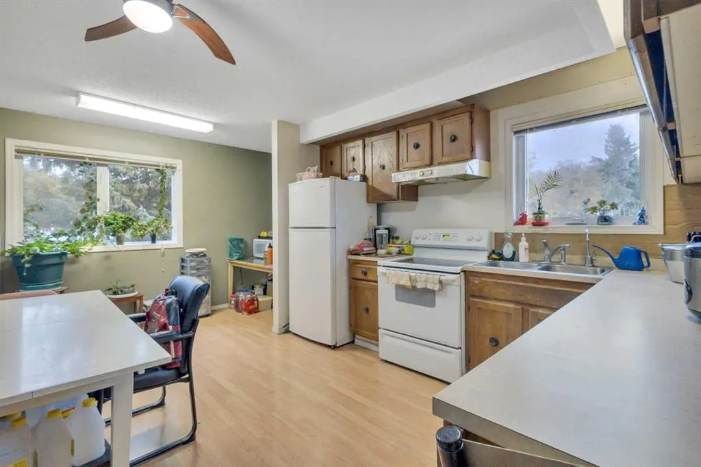 27305 391 Township Road #20