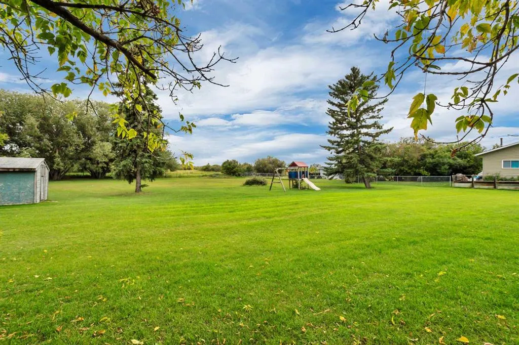 27305 391 Township Road #20