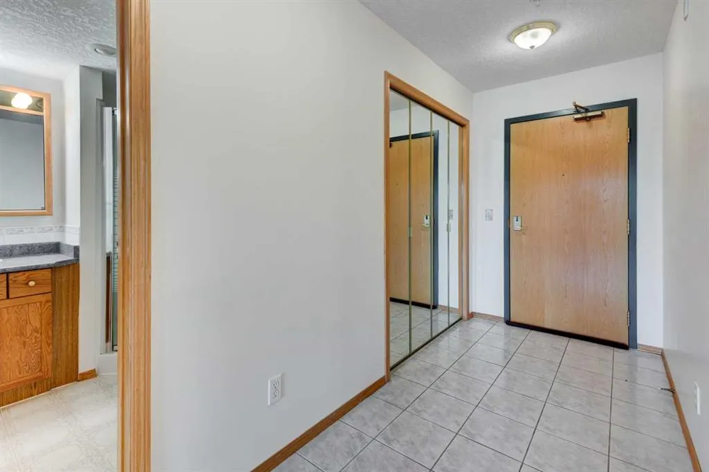 7229 SIerra Morena Boulevard SW #220