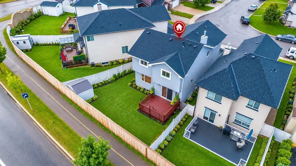226 Saddlecrest Close