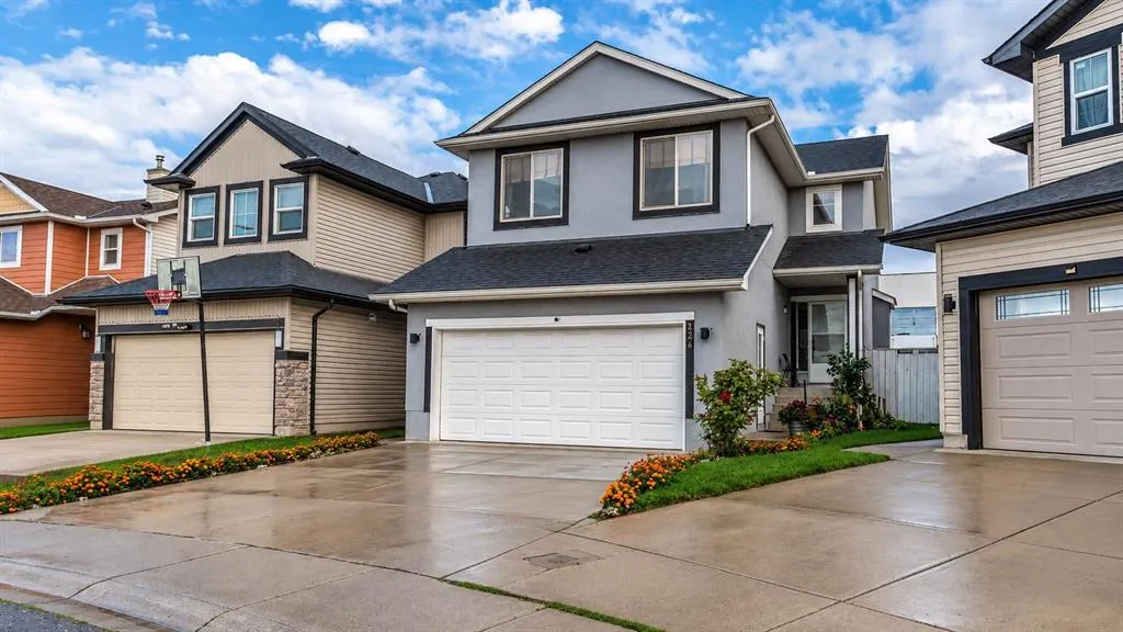 226 Saddlecrest Close