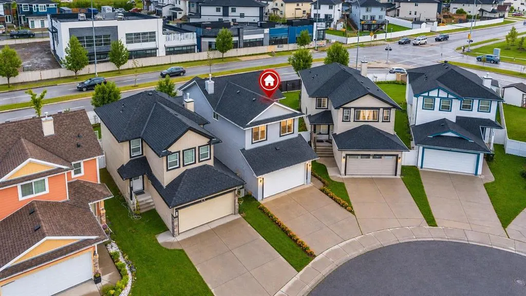 226 Saddlecrest Close