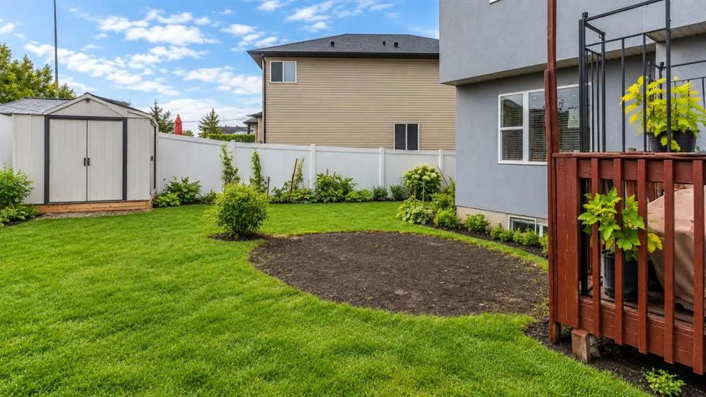 226 Saddlecrest Close
