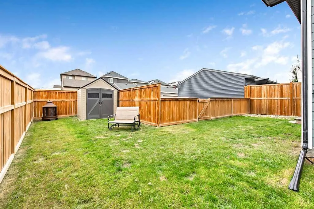 86 Legacy Glen Way SE