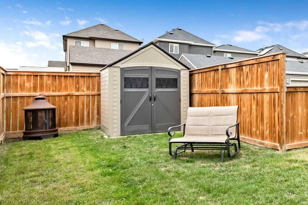 86 Legacy Glen Way SE