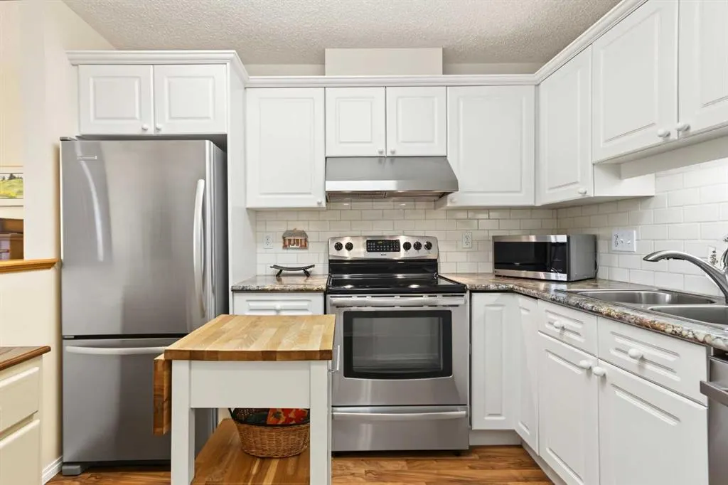 3308 Sienna Park Green SW ##