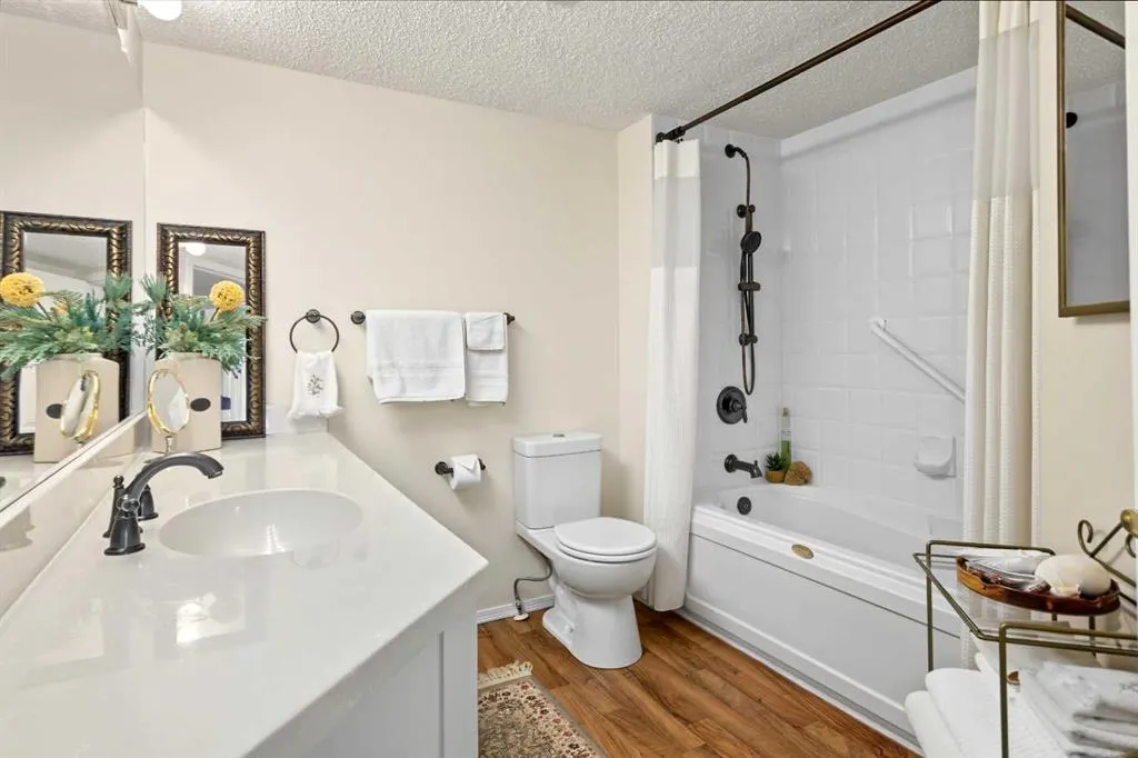 3308 Sienna Park Green SW ##