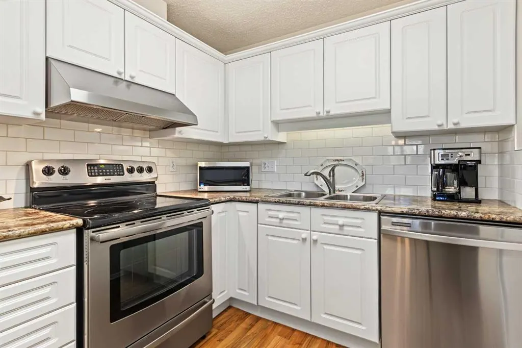 3308 Sienna Park Green SW ##