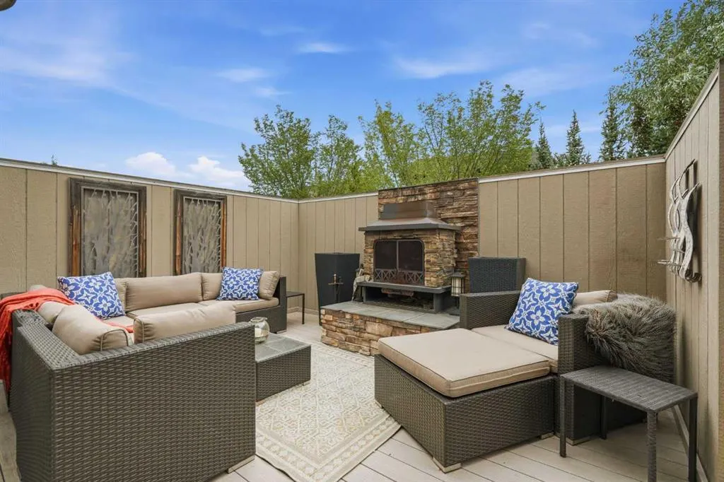 160 Brightoncrest Manor SE