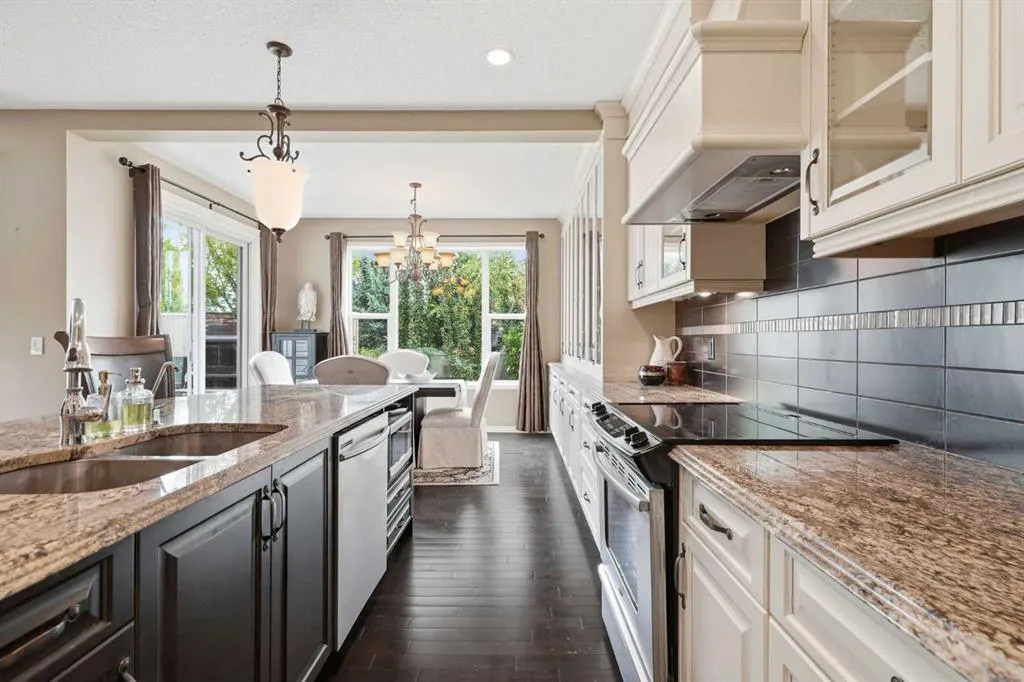 160 Brightoncrest Manor SE