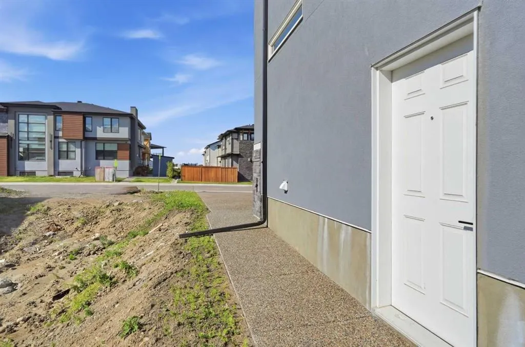 15 WATERCREST Gate
