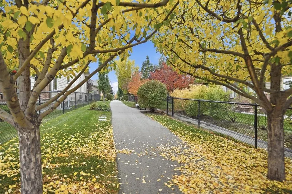 272 Bridle Estates Road SW